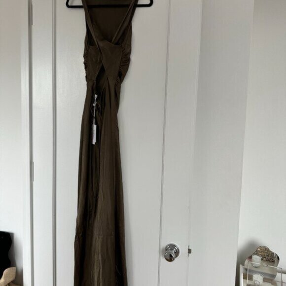 NWT Reformation Anaiis Bridesmaid Silk Maxi Dress Sz 6 in Morel Cut-out Back - Picture 7 of 8
